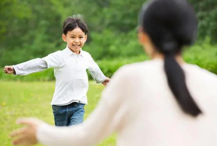 想要女儿怎么备孕吃什么好？怎么保持良好的生活习惯？.jpg