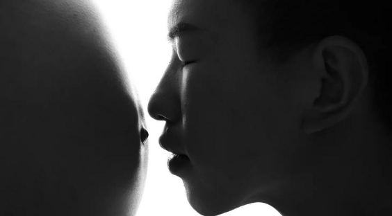孕晚期如何看出男宝女宝.jpg
