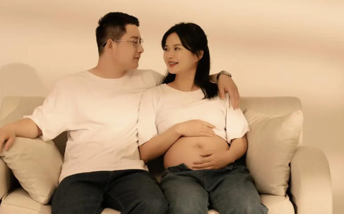 孕晚期水肿腿如何消肿.jpg