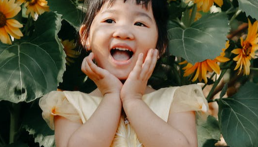 怀女孩的孕妇妊娠线会偏左还是偏右.png